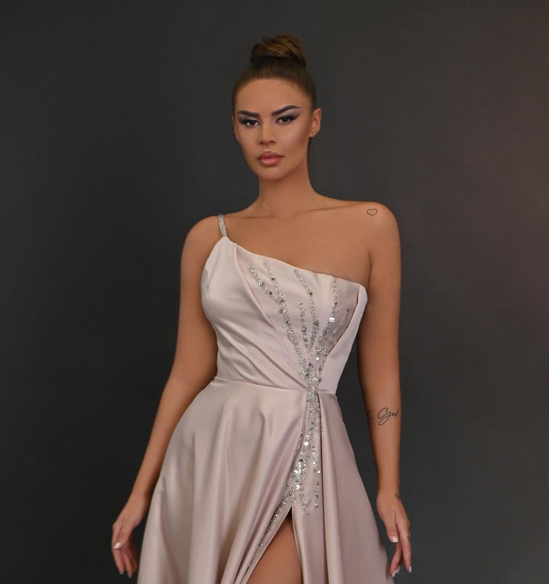 Sleeveless Halter Straps Split Prom Dress With Beads