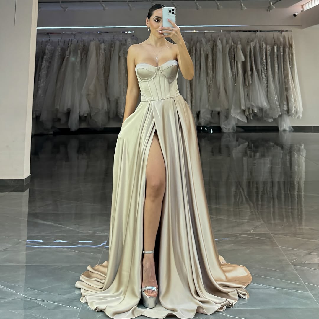 Simple Sleeveless Strapless Sweetheart A-Line Long Prom Dress