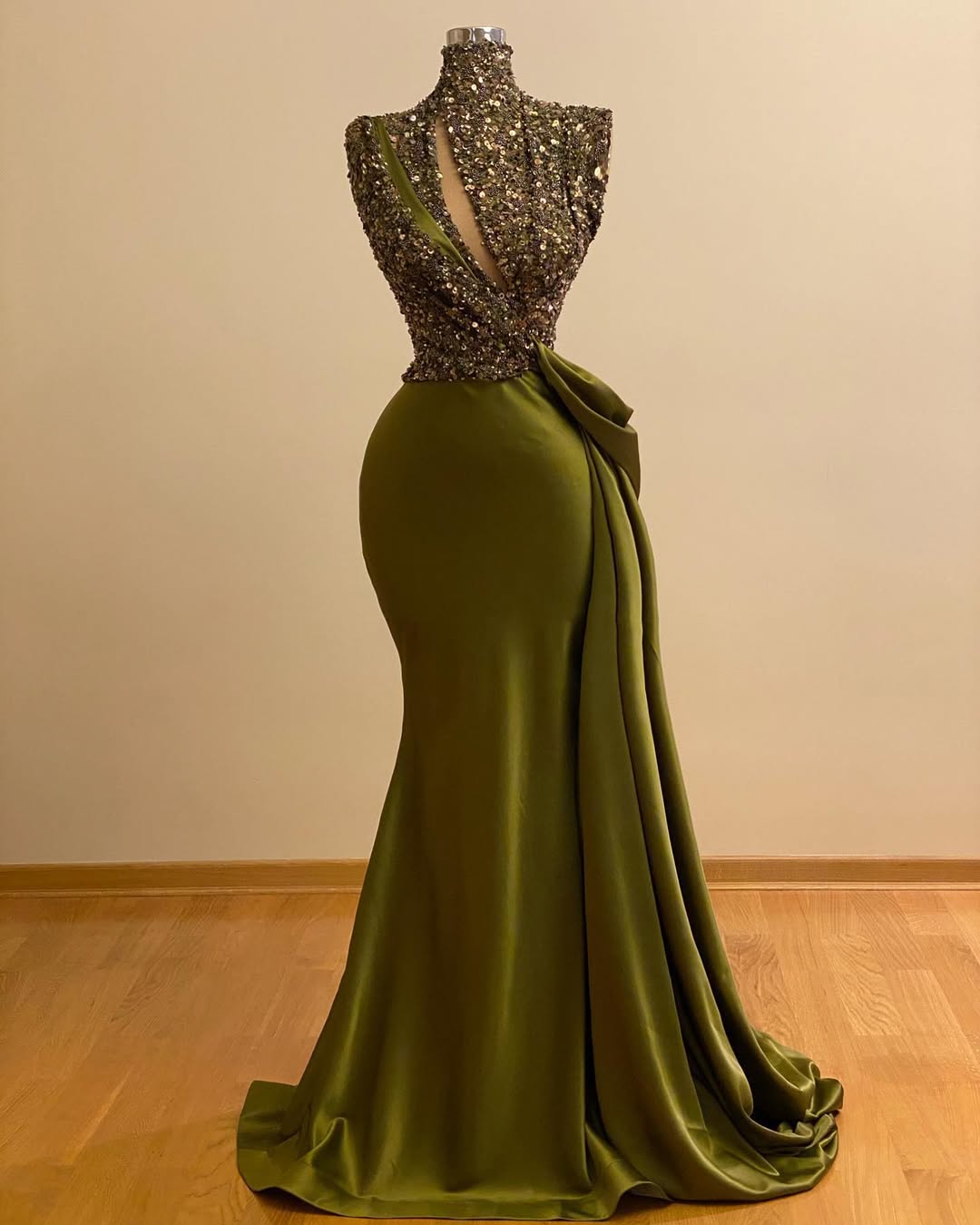 Fascinating Sleeveless High Neck Sequins Mermaid Prom Dress