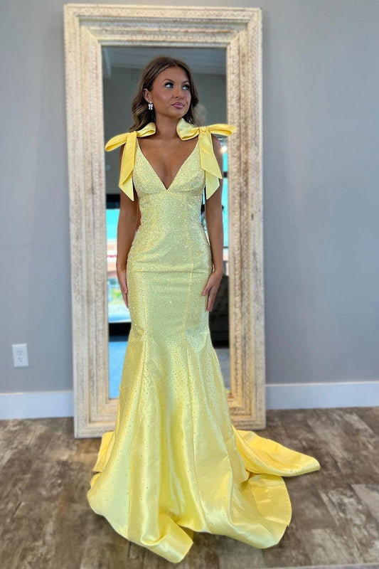 Chic Yellow Satin Spaghtti Strap Sleeveless Mermaid Bow Prom Dress with Beadings