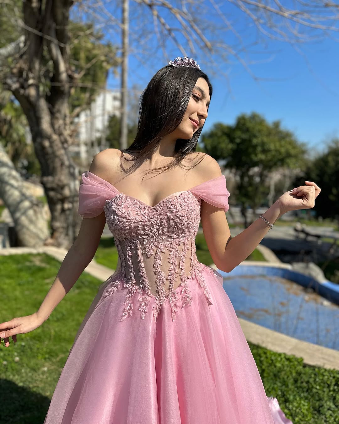 Pink Off-Shoulders Sweetheart Appliques A-Line Prom Dress