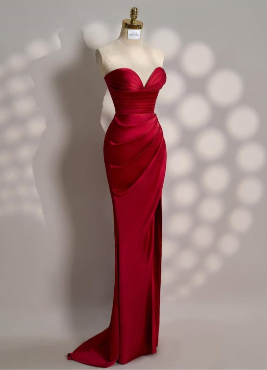 Charming Red Slit Pleated Evening Dress