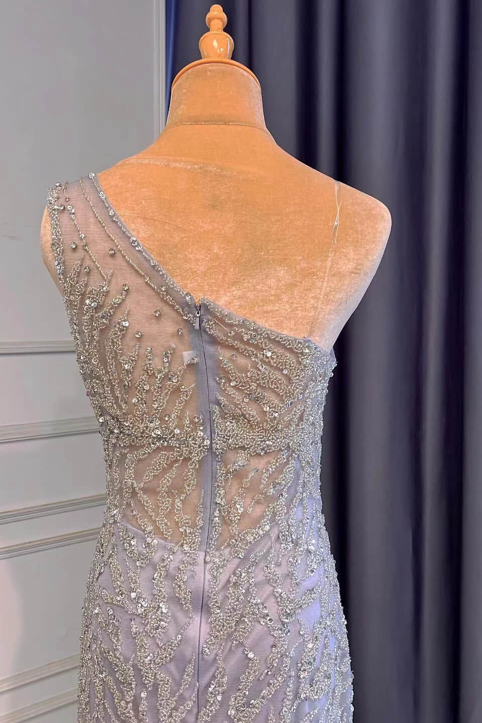 Light Purple Mermaid Beads One Shoulder Prom Dress With Long Ruffles Appliques Front Split