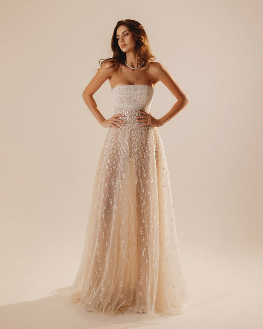 Stunning Strapless Sequins Sleeveless Applique Long Prom Dress