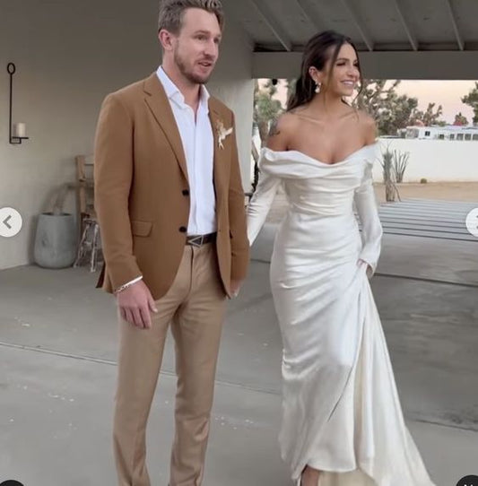 Off the Shoulder White Sheath Long Wedding Gown fg5437