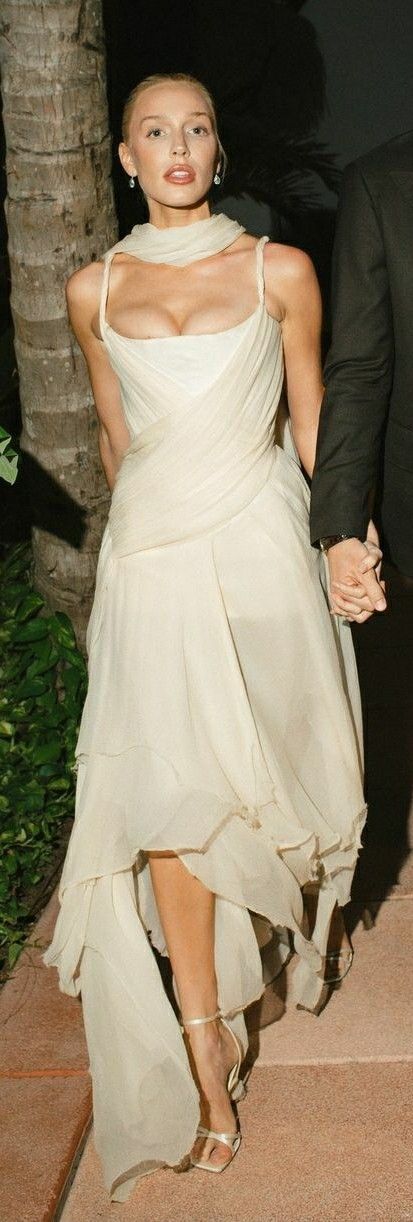 Boho Chiffon Bridal Gown, Spaghetti Straps A-Line Sleeveless Ruffles Bridal Dress Wedding Party Dress fg7816