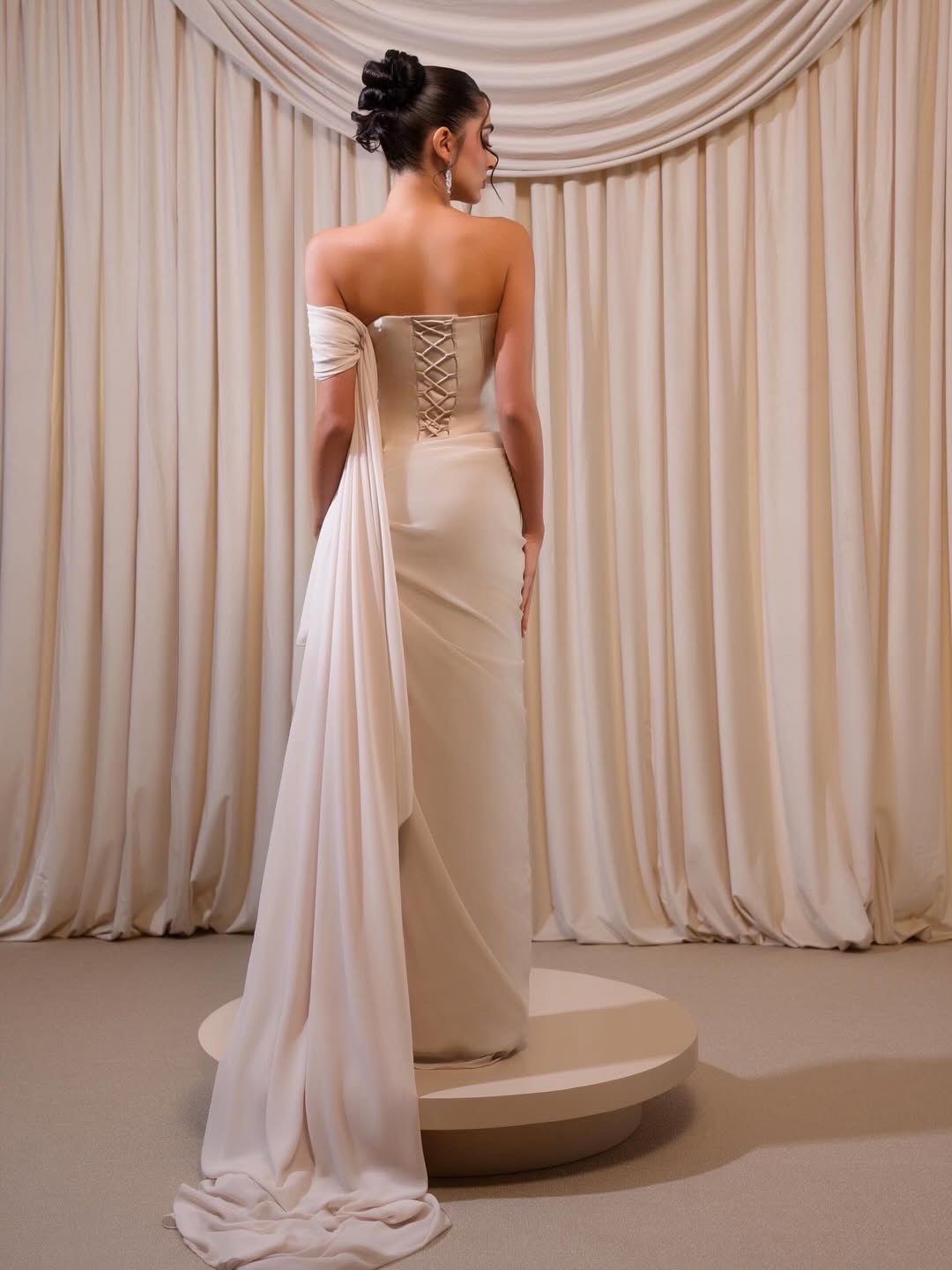 Exquisite Sleeveless Strapless Square Prom Dress With Sequins