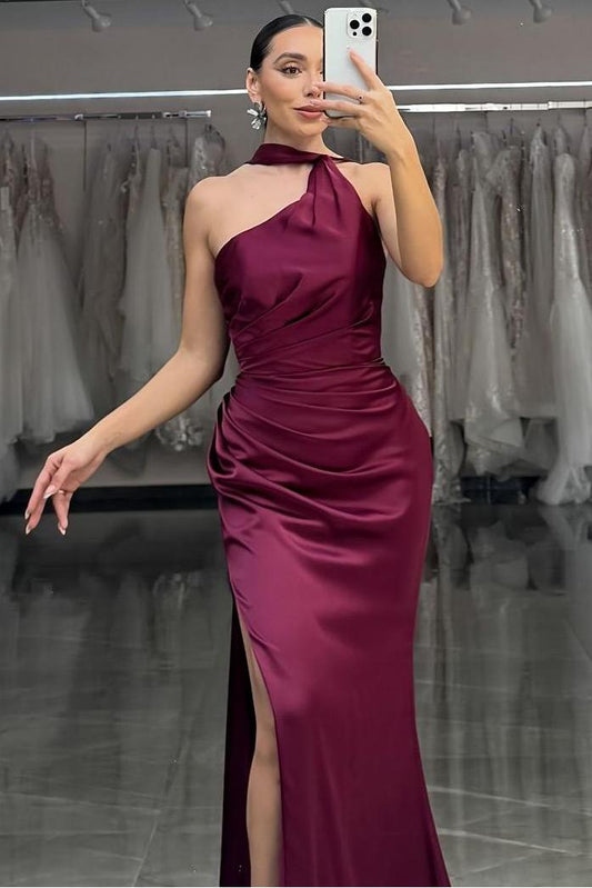 Shinning Burgundy Satin Halter Sleeveless Long Pleated Prom Dress with Split