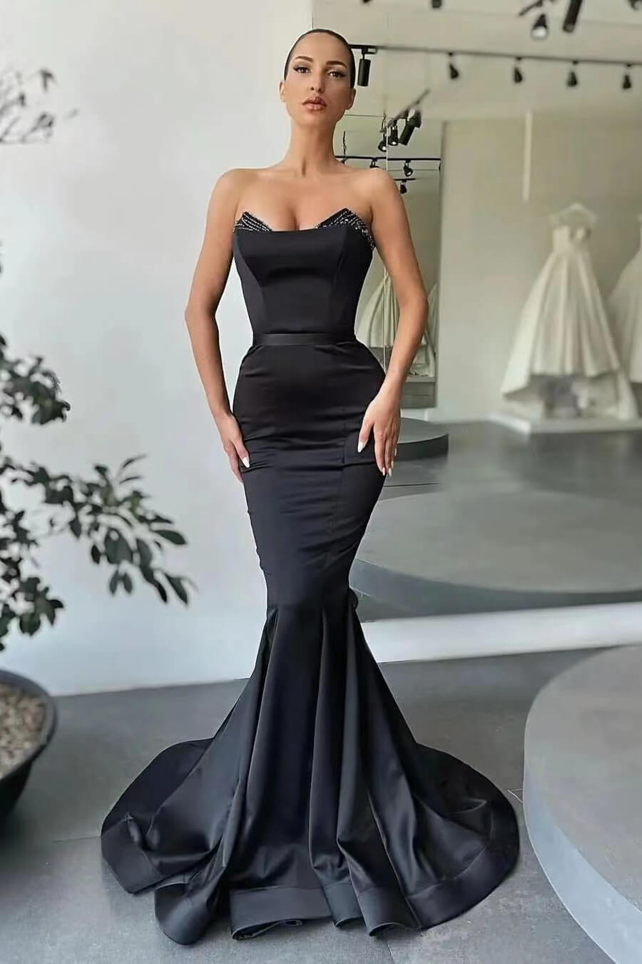 Elegant Strapless Mermaid Sleeveless Prom Dress With Beads Black
