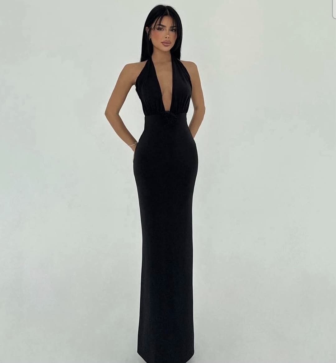 Sexy Black Halter Straps Sleeveless Deep V-Neck Mermaid Prom Dress