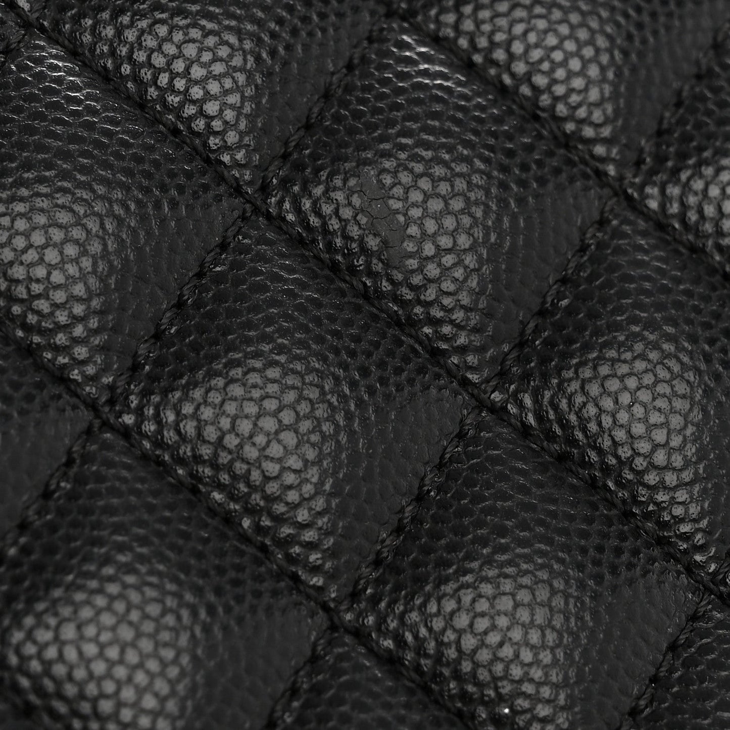 Caviar Quilted Large Boy Flap Black
