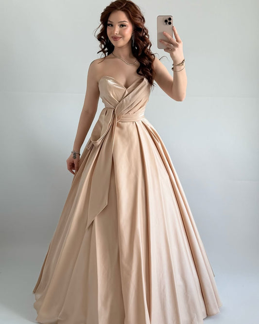 Sleeveless Strapless V-Neck A-Line Prom Dress With Pleated