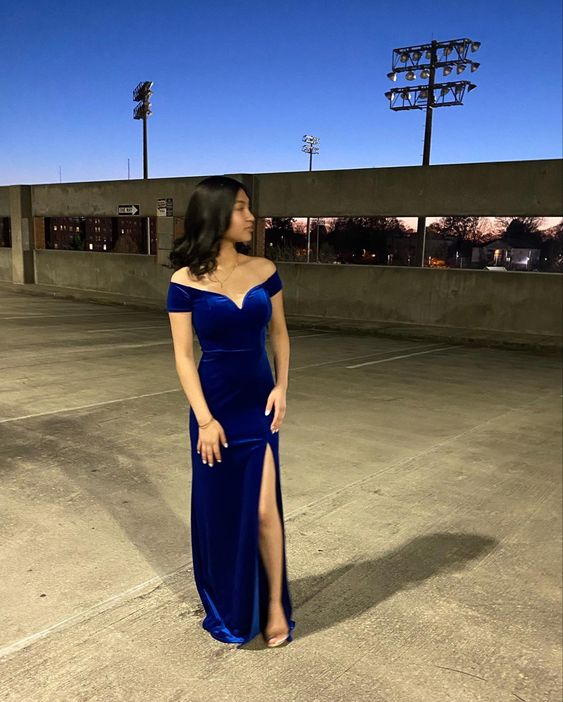 Royal Blue Off The Shoulder Slit Velvet Mermaid Prom Dress SH1031
