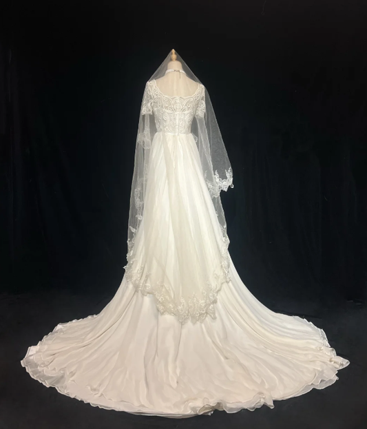 Ivory A Line Wedding Dress With Applique , Elegant Chiffon Wedding Gowns fg8594