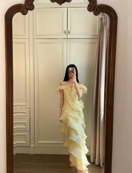 Yellow Stunning Off-Shoulder Sleeveless Evening Dress With Ruffles