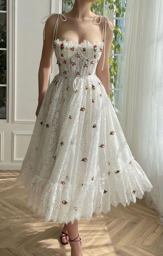 Spaghetti Straps Appliqued Sheer Lace A-Line Tea Length Evening Prom Dress fg4628