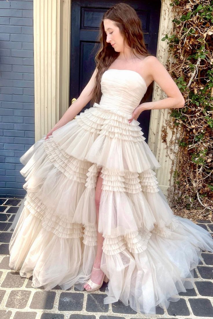 Champagne Strapless A-line Multi-Layers Tulle Long Prom Dress with Slit fg4602