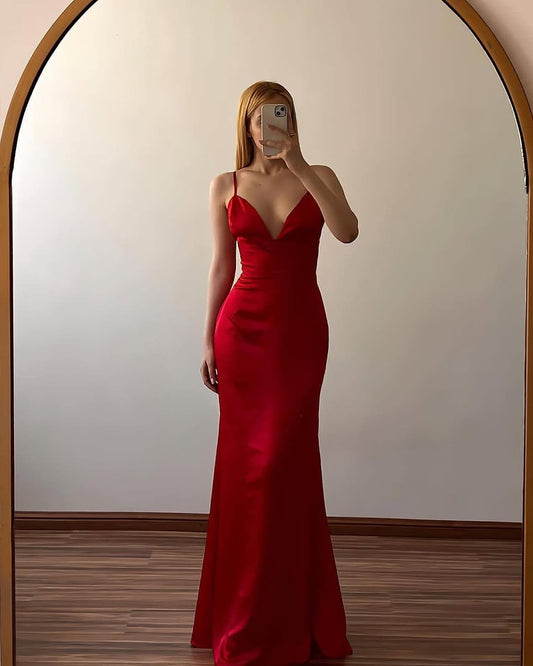 Red Sleeveless Spaghetti Straps V-Neck Mermaid Prom Dress