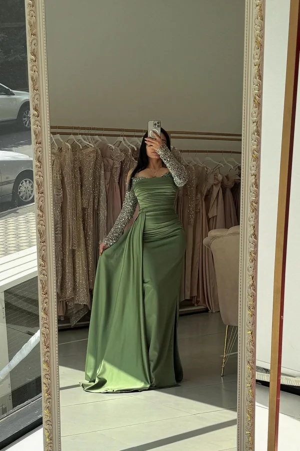 Green Elegant Strapless Beaded Prom Dress With Side Trail