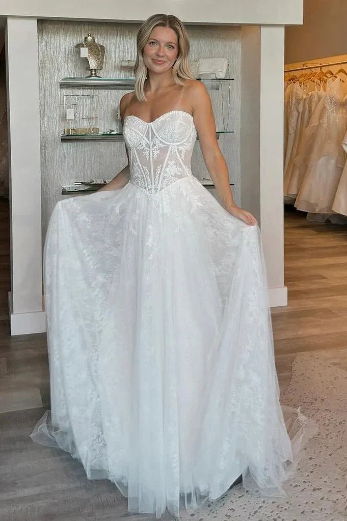 Chic Sweetheart Strapless Lace Tulle A-Line Wedding Dress