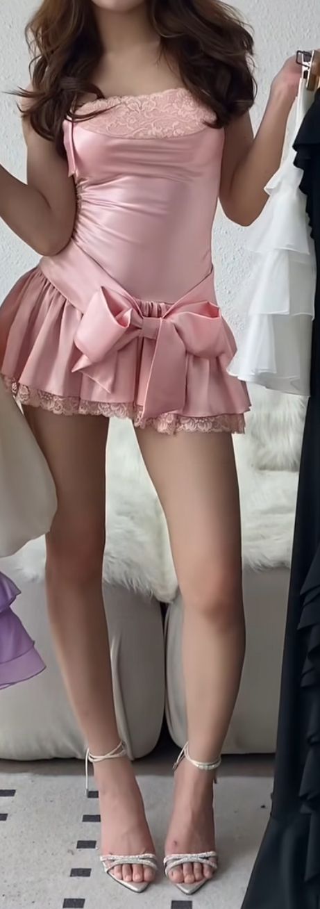Pretty A line Square Neck Sleeveless Pink Satin Short Mini Feathers Formal 8th Grade Homecoming Dresses Summer Middle School Hoco Dress Homecoming Outfits DH823