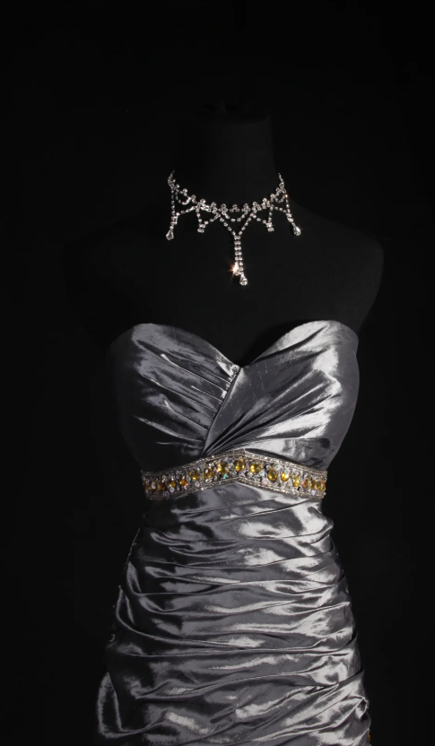 Elegant Sheath Evening Dresses Sweetheart Gray Long Prom Dresses Satin Sleeveless Brithday Dresses DP04577