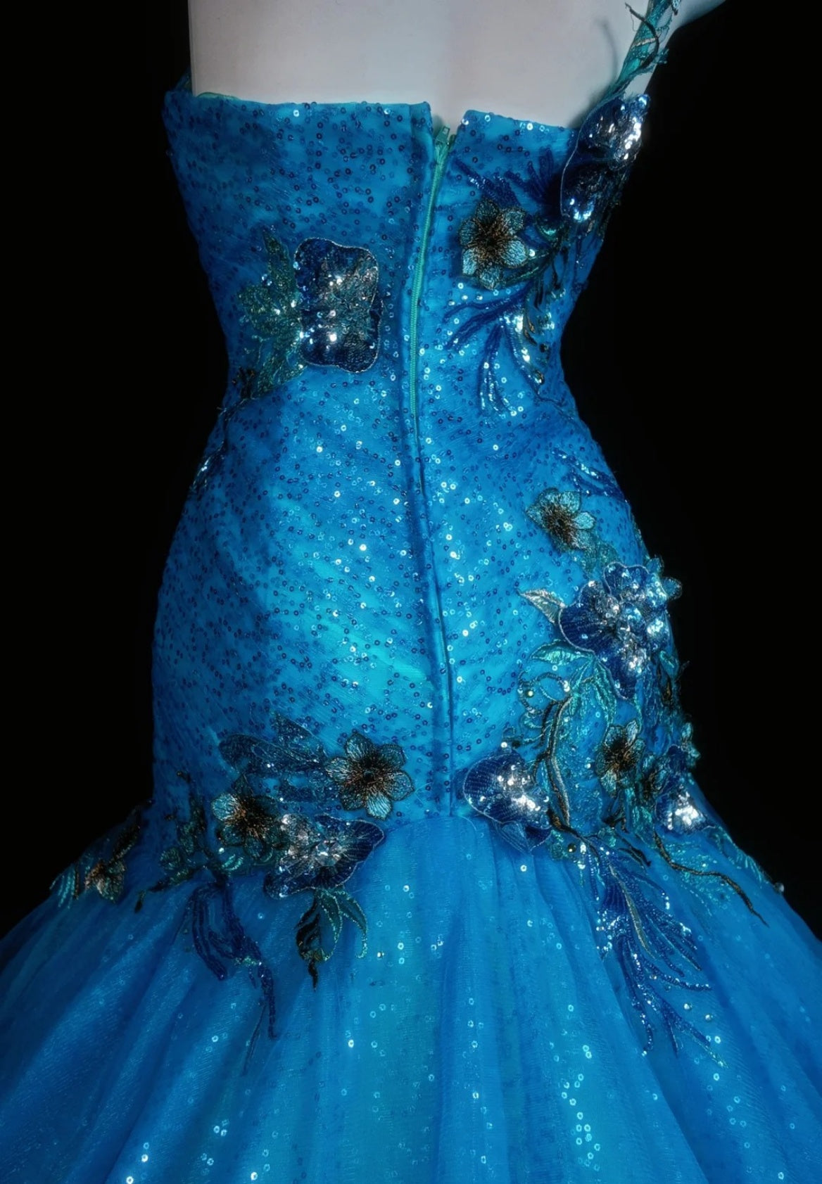 Sweet Blue Prom Dress Strapless Tulle Sequins Appliques Mermaid Long Evening Dress DP05035