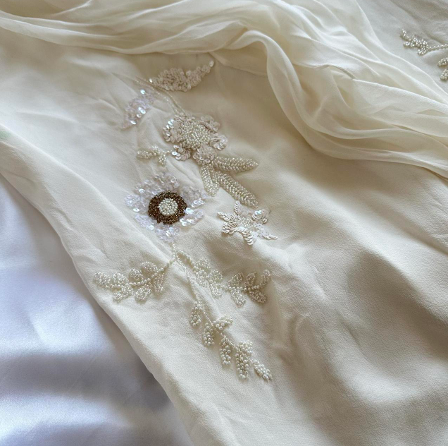 Vintage White Spaghetti Straps Chiffon Sheath Gentle Prom Dresses with Beading ED01985