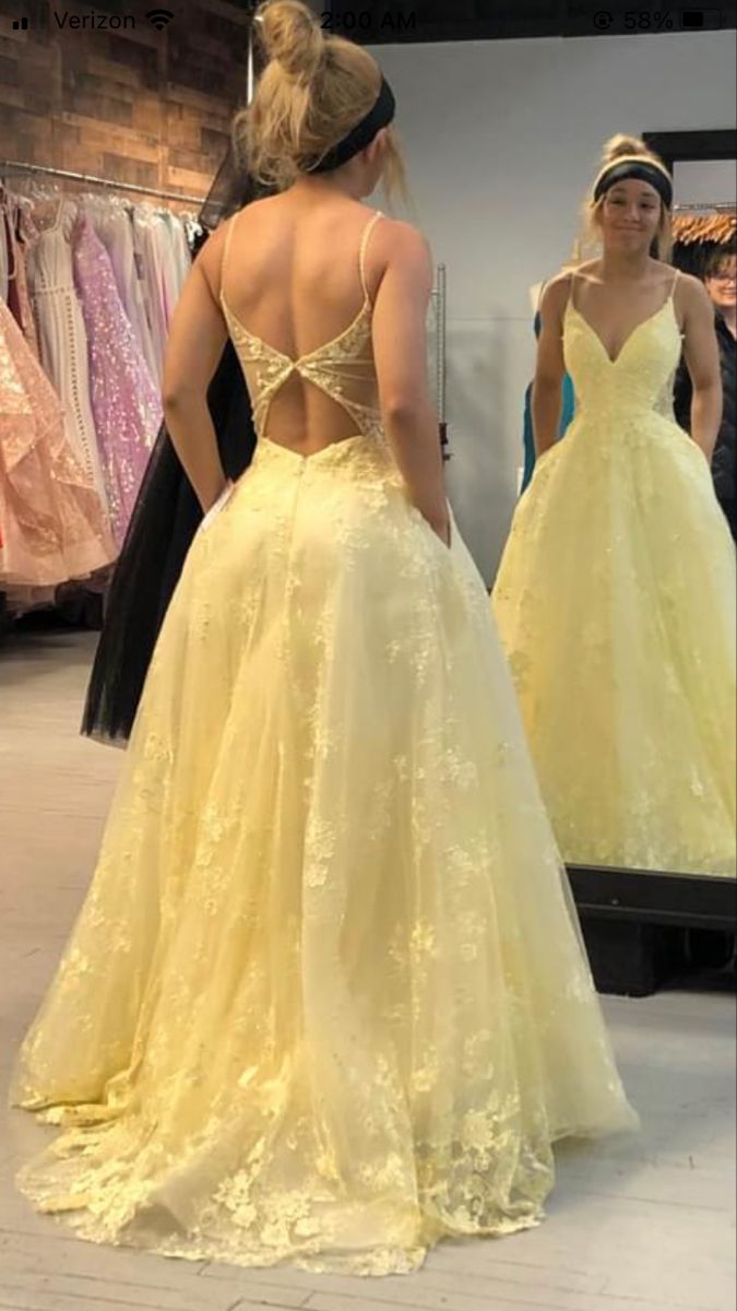 Yellow Spaghetti Straps Tulle Lace Applique A-Line Wedding Dress Formal Evening Dress HZ1024