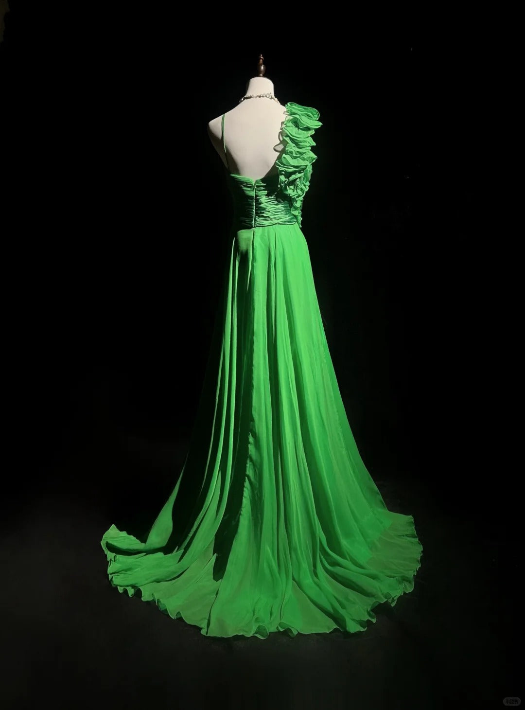 Bud Green A-Line Chiffon Long Prom Dresses Vintage Formal Evening Gowns HZ1024