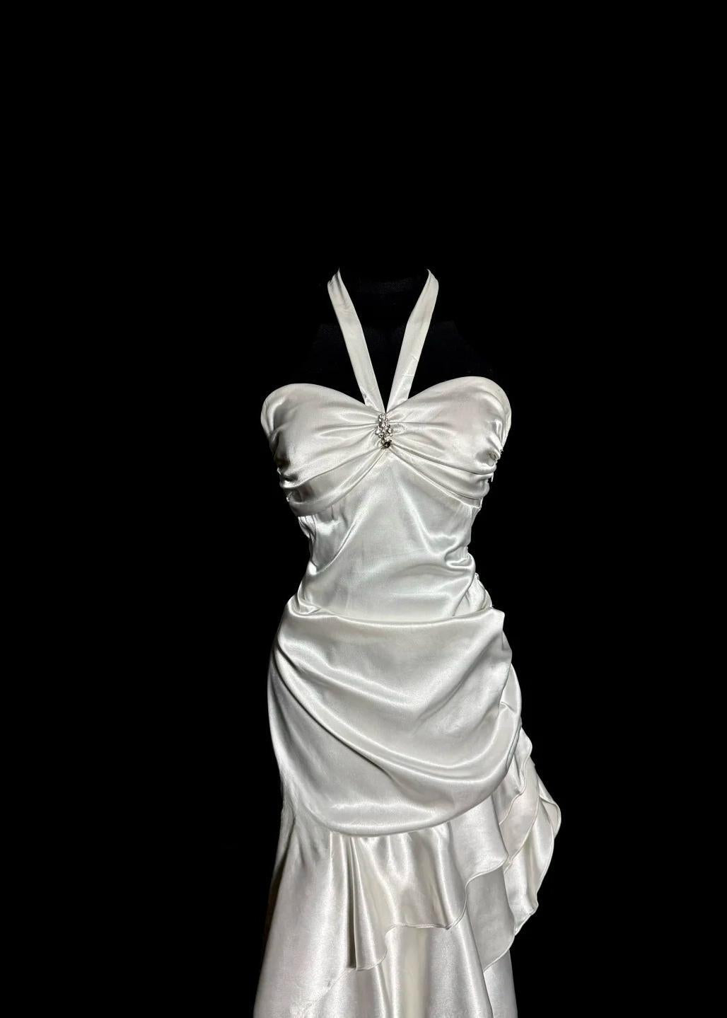 Elegant White Halter Sheath Satin Prom Dresses Formal Evening Gowns ED02624