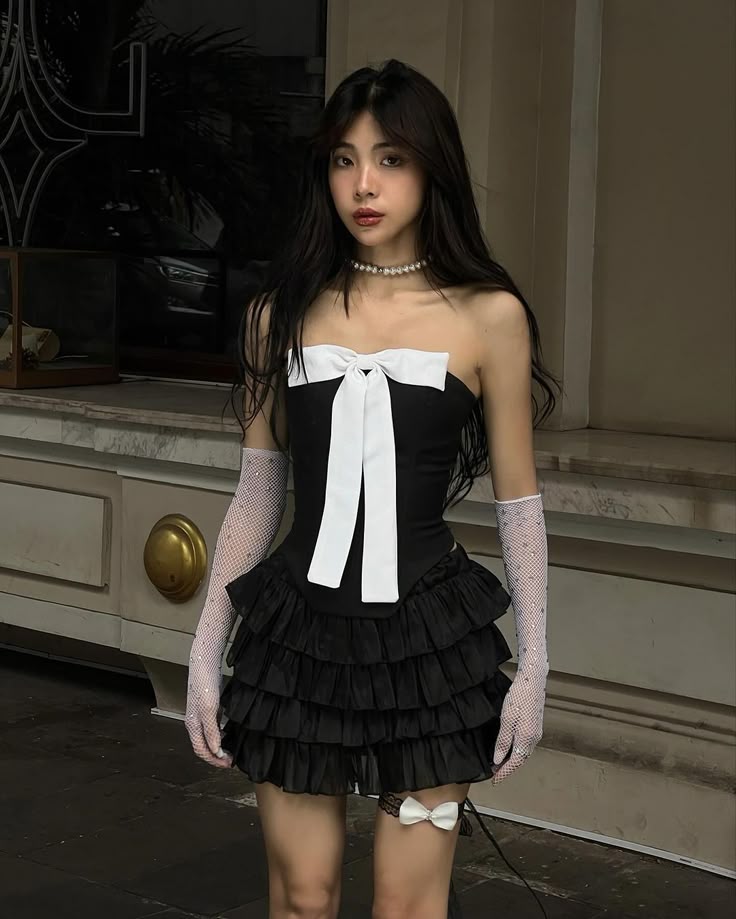 Black Strapless A-Line Satin Short Prom Dresses Homecoming Dress with Bow HZ1024