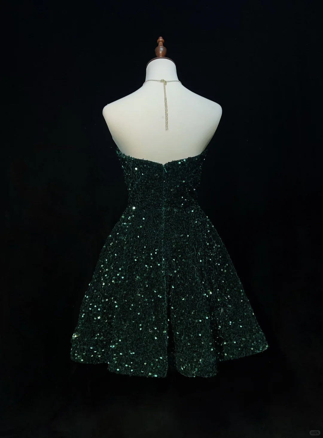 Dark Green Sweetheart Neck A-Line Sequin Short Prom Dresses Homecoming Dresses HZ1024