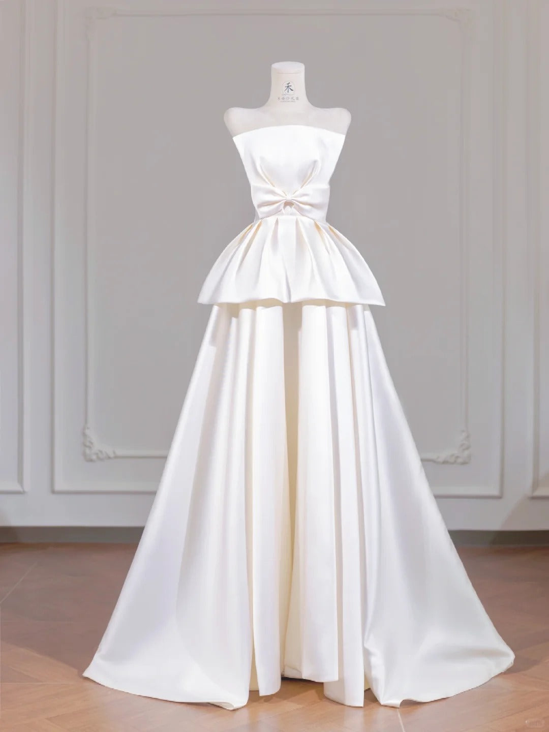 Elegant Strapless Bridal Dress Lace Satin Bow A-Line Wedding Dress Bridal Dress ED03700