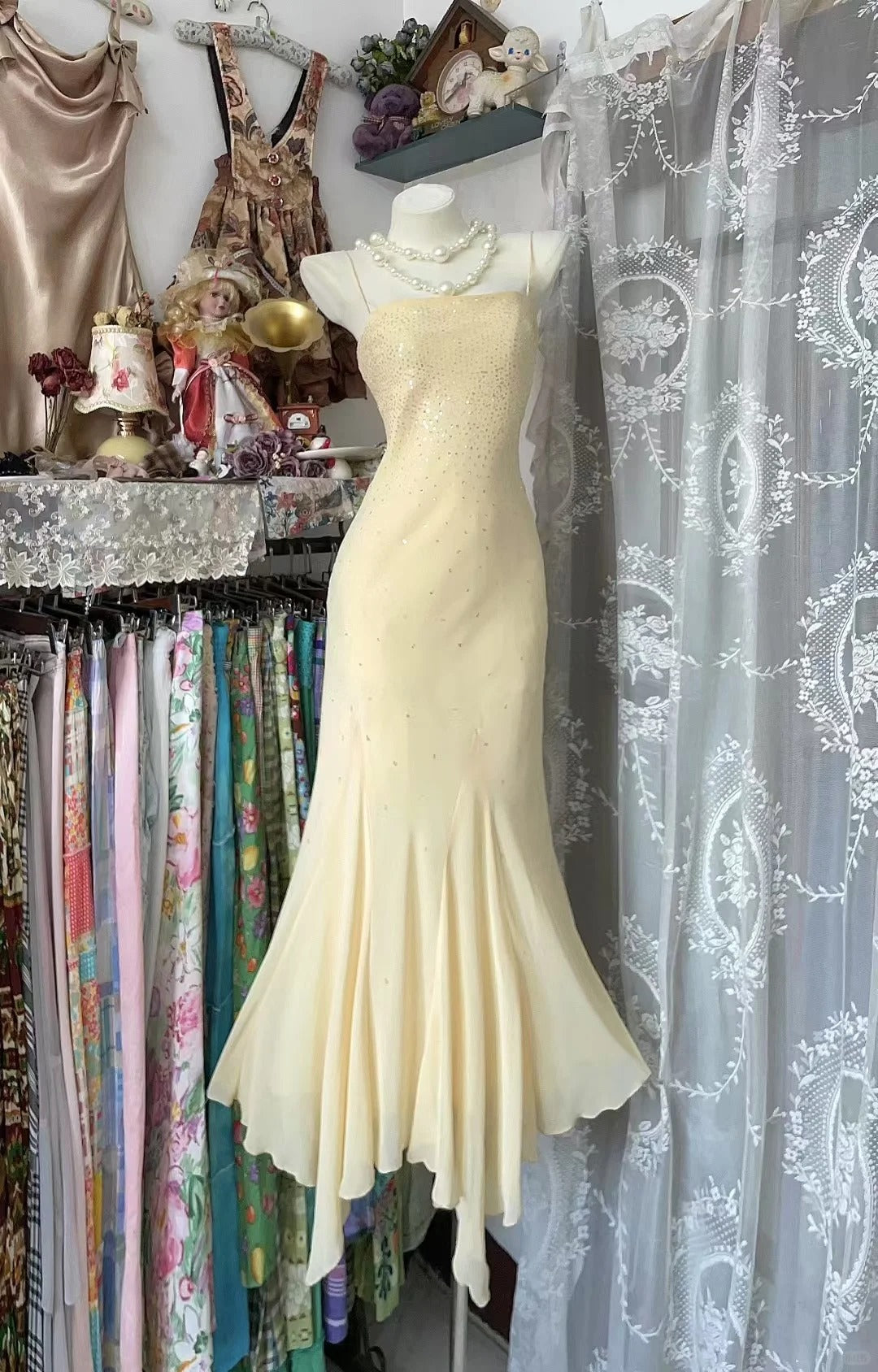 Yellow Vintage Sheath Spaghetti Strap Long Evening Gown Gorgeous Sequin Chiffon Formal Dress Birthday Dress ED03797