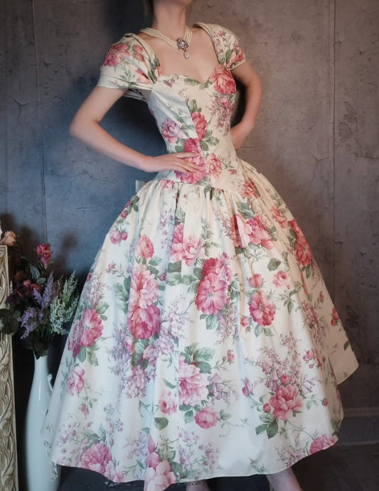 Vintage V-neck Ball Gown Floral Prom Dresses ED04298
