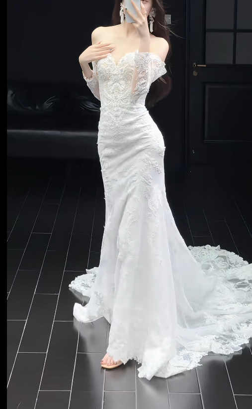 Off-the-shoulder Mermaid Wedding Dresses with Train Beading Lace White Bridal Gowns Applique Long Sleeve Bridal Dresses HZ1024