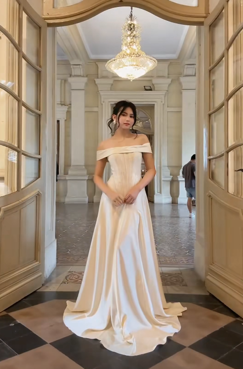 Off-the-shoulder Sheath Long Formal Dresses Satin White Evening Gowns White Wedding Guest Dresses HZ1024