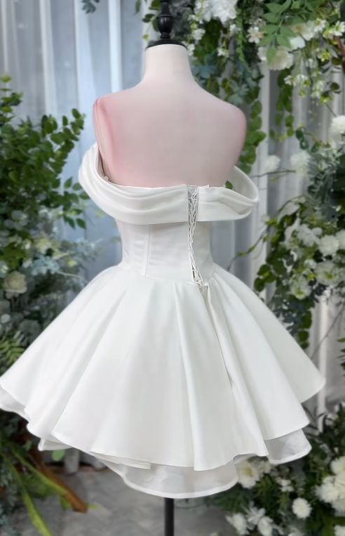Cute Off-the-shoulder Homecoming Dresses White A-Line Short Prom Dresses Satin Sweet White Birthday Dresses ED04862