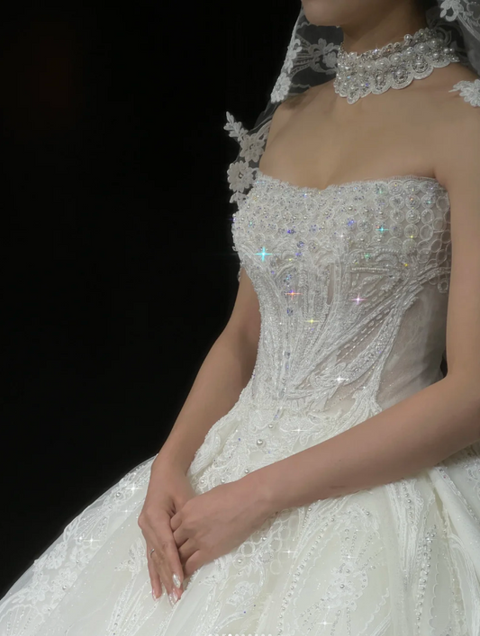 Modest A-Line Long Wedding Dresses Beaded Tulle White Bridal Dresses Sleeveless Strapless Bridal Gowns ED05892