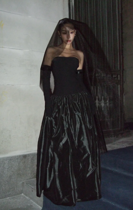 Elegant Strapless Sheath Black Long Prom Dresses Satin Black Formal Dresses ED05212