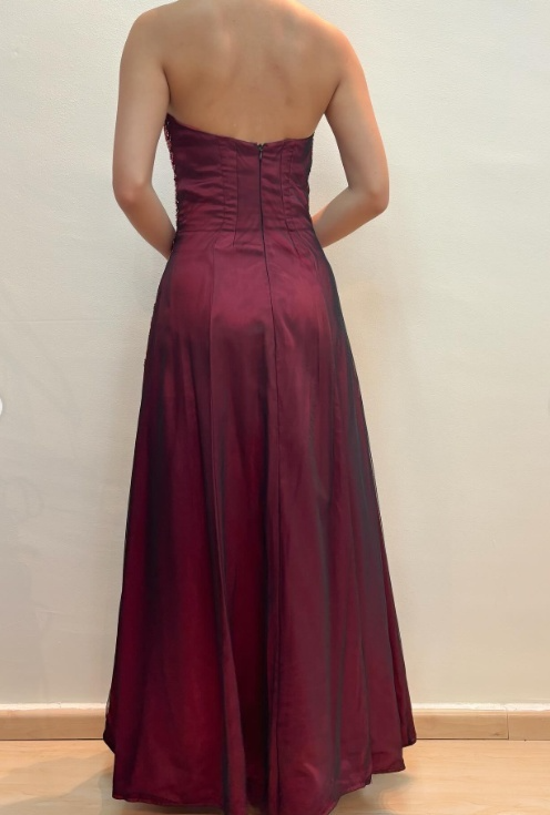 Vintage Spaghetti Straps A-Line Long Prom Dresses Tulle Beaded Burgundy Evening Gowns ED05549
