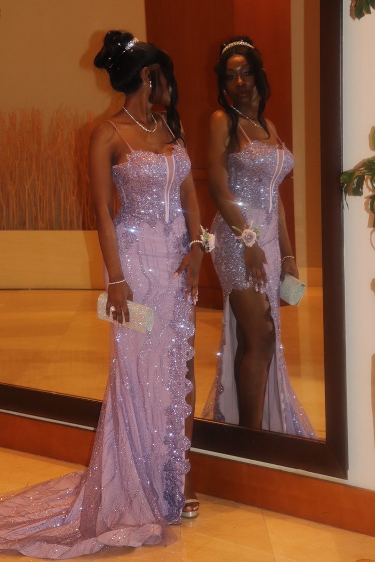 Chic Strapless Sheath Long Prom Dresses Tulle Sequins Purple Evening Gowns Sleeveless Formal Dresses ED05582