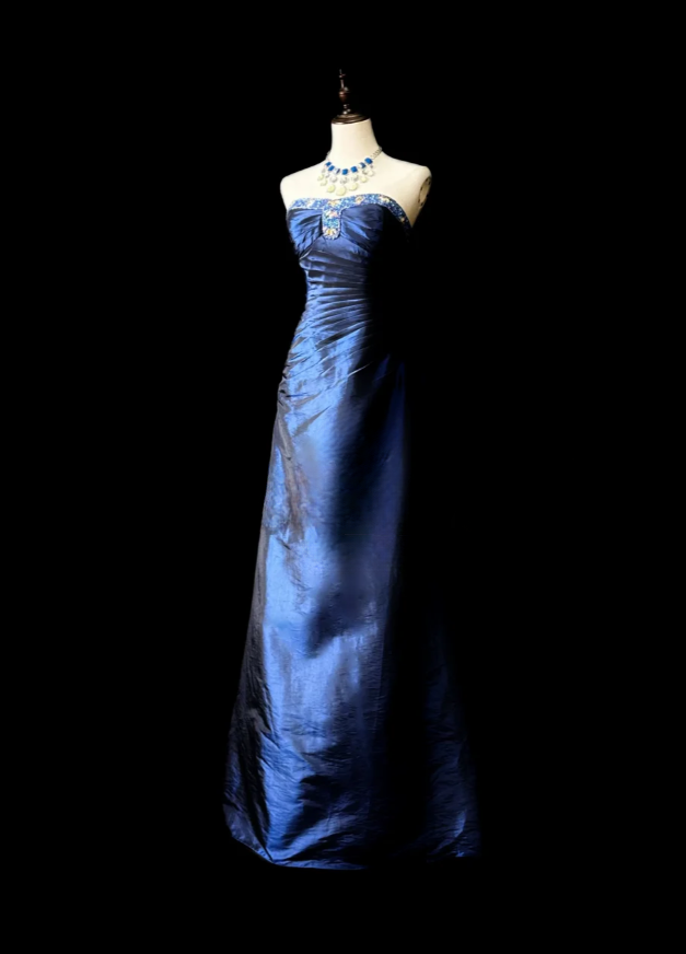 Sheath Blue Long Prom Dresses Satin Elegant Strapless Evening Dresses Sleeveless Party Dresses ED05703