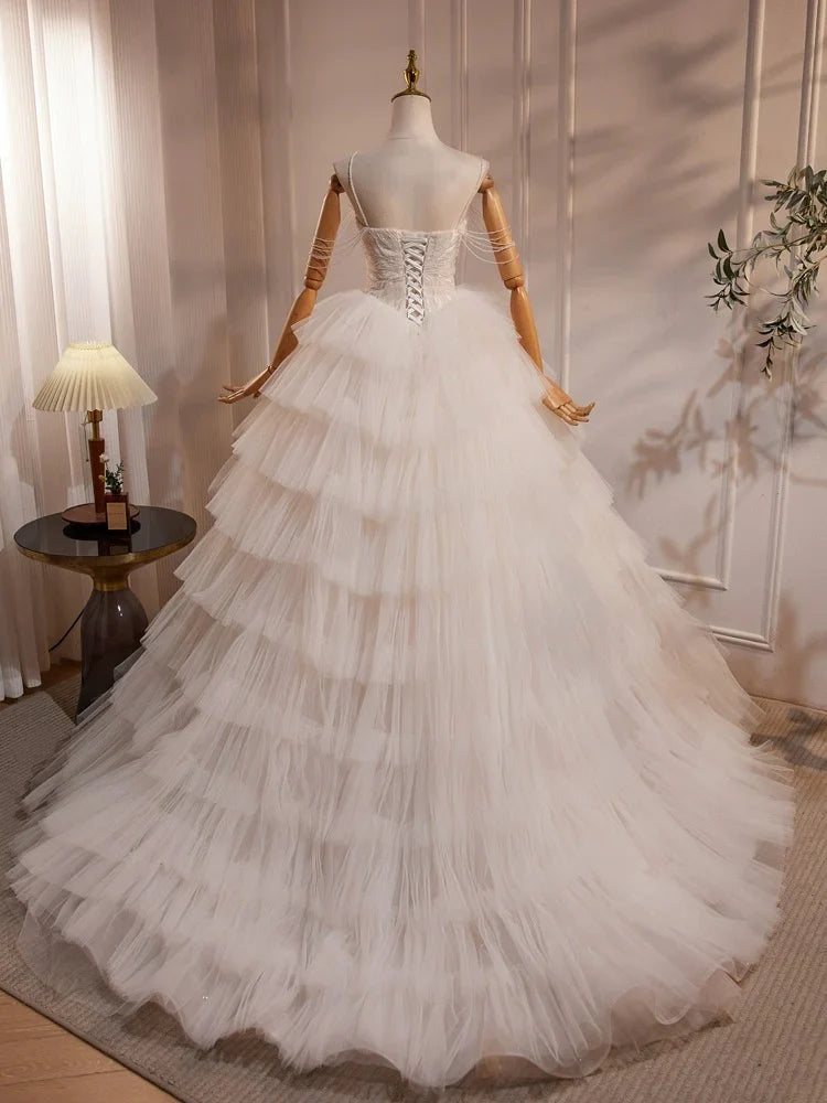 A-Line Sweetheart Neck Tulle Lace Applique Beige Long Prom Dress with Beads ED069