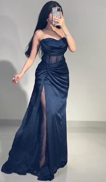 Glam Strapless Sheath Long Prom Dresses Sleeveless Navy Blue Christmas Dresses Satin Navy Blue Evening Dresses with Slits EP05686