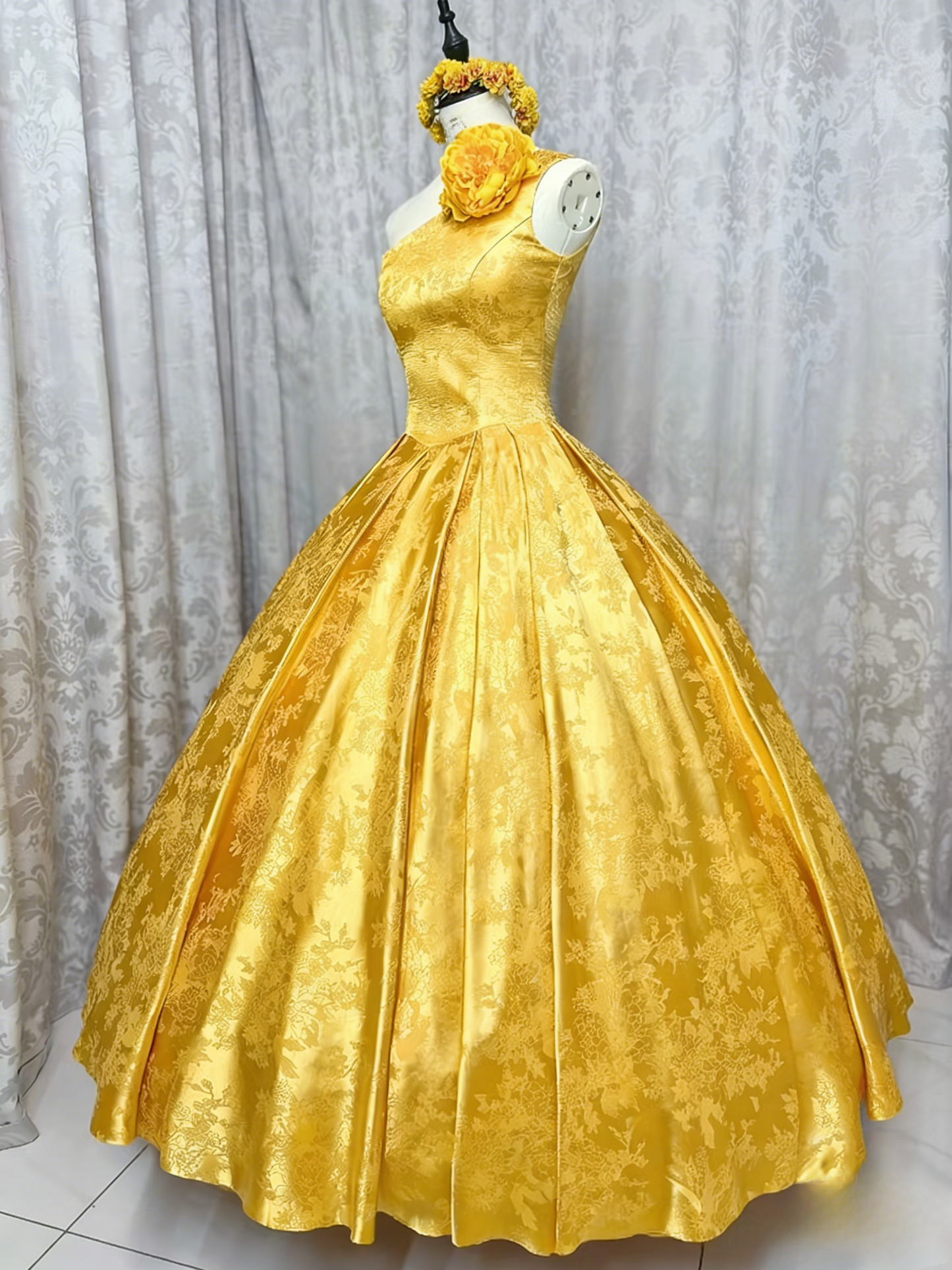 Judy's Yellow Dress _ Chic Yellow A-Line Long Prom Dresses Satin One-Shoulder Sleeveless Evening Dresses EP06023