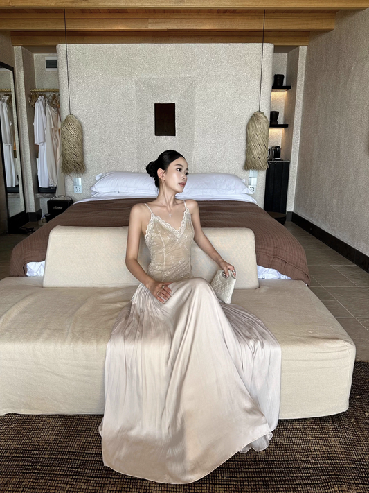 Unique Apricot Spaghetti Straps V Neck Lace Satin A Line Long Evening Dress Party Gown D2127
