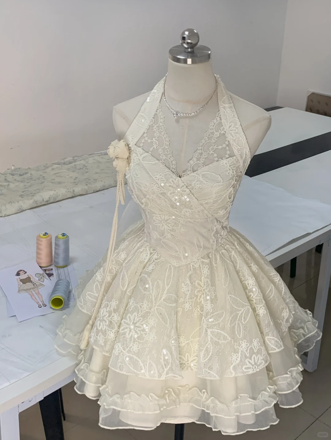 Beautiful Halter Off White Lace A Line Short Birthday Outfits Formal Homecoming Dress D108