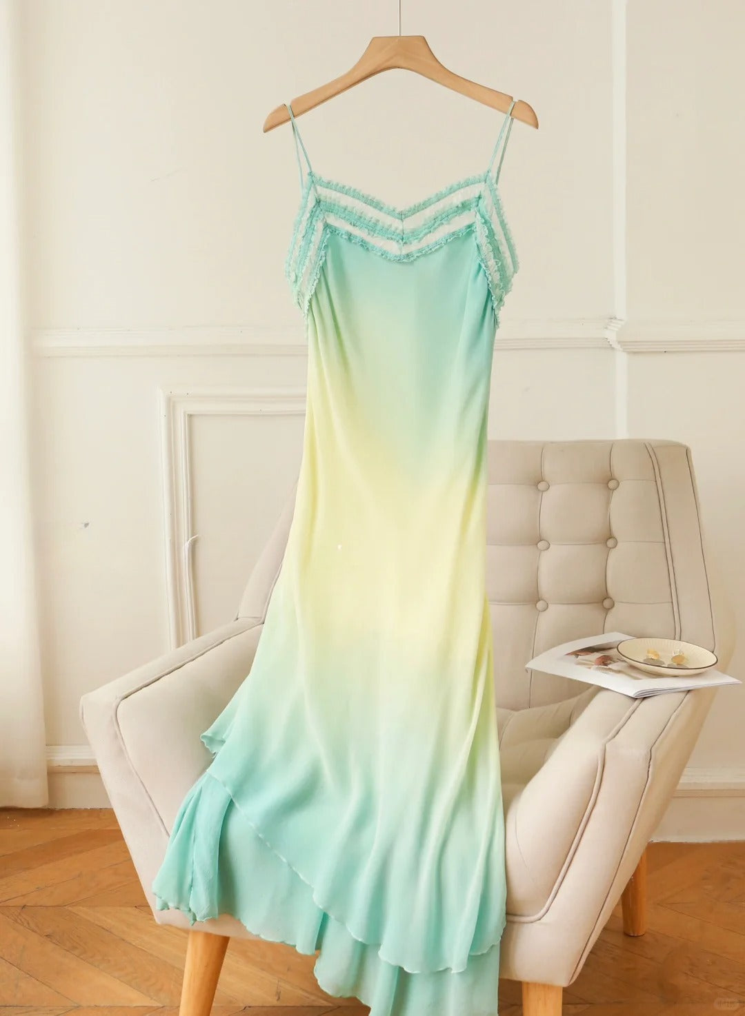 Beauty Prom Dress V-neck Pleated Prom Gown Party Dresses D2690